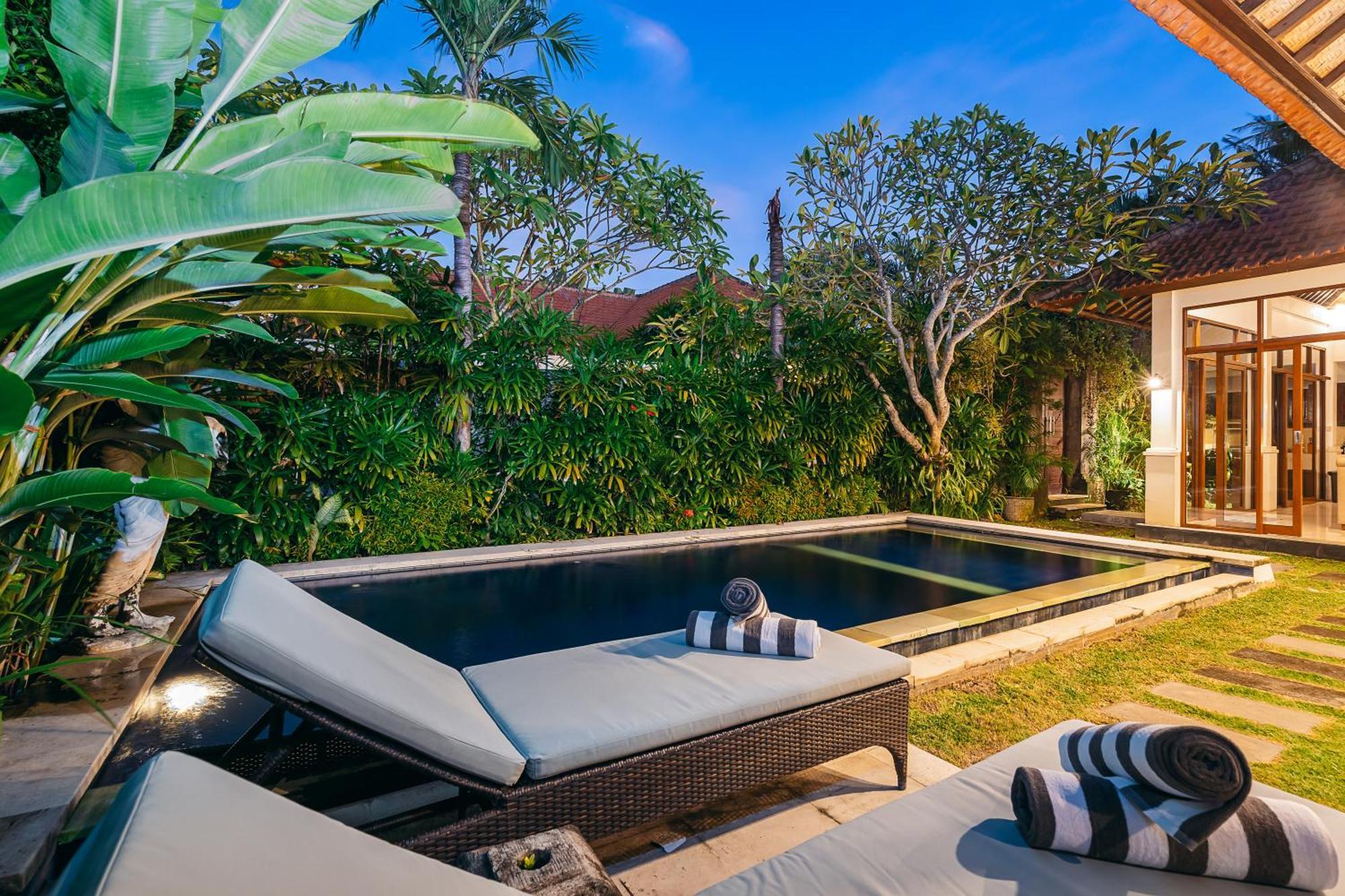 Mahayana Villa Batu Belig - Close To The Beach Canggu  Exterior photo