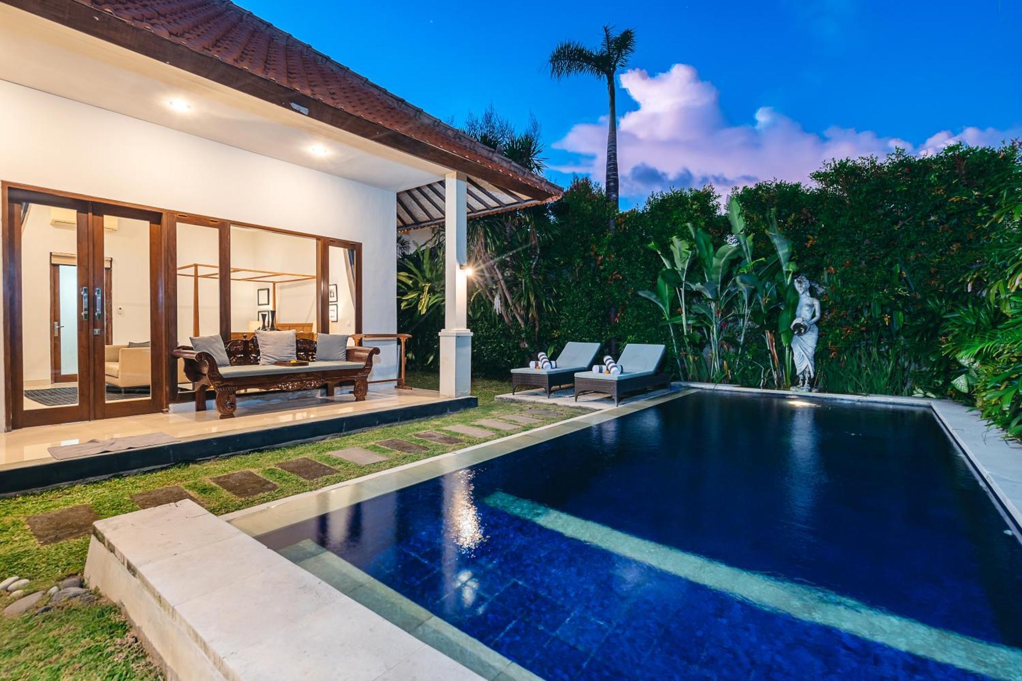 Mahayana Villa Batu Belig - Close To The Beach Canggu  Exterior photo
