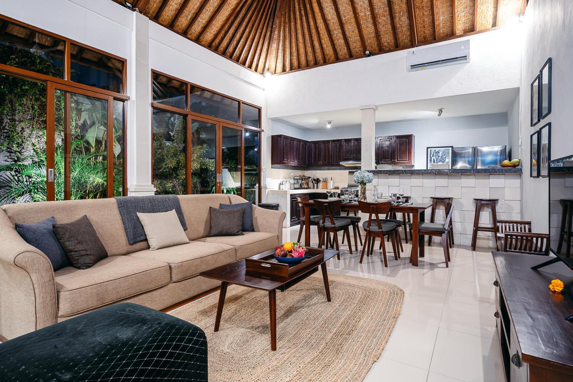 Mahayana Villa Batu Belig - Close To The Beach Canggu  Exterior photo