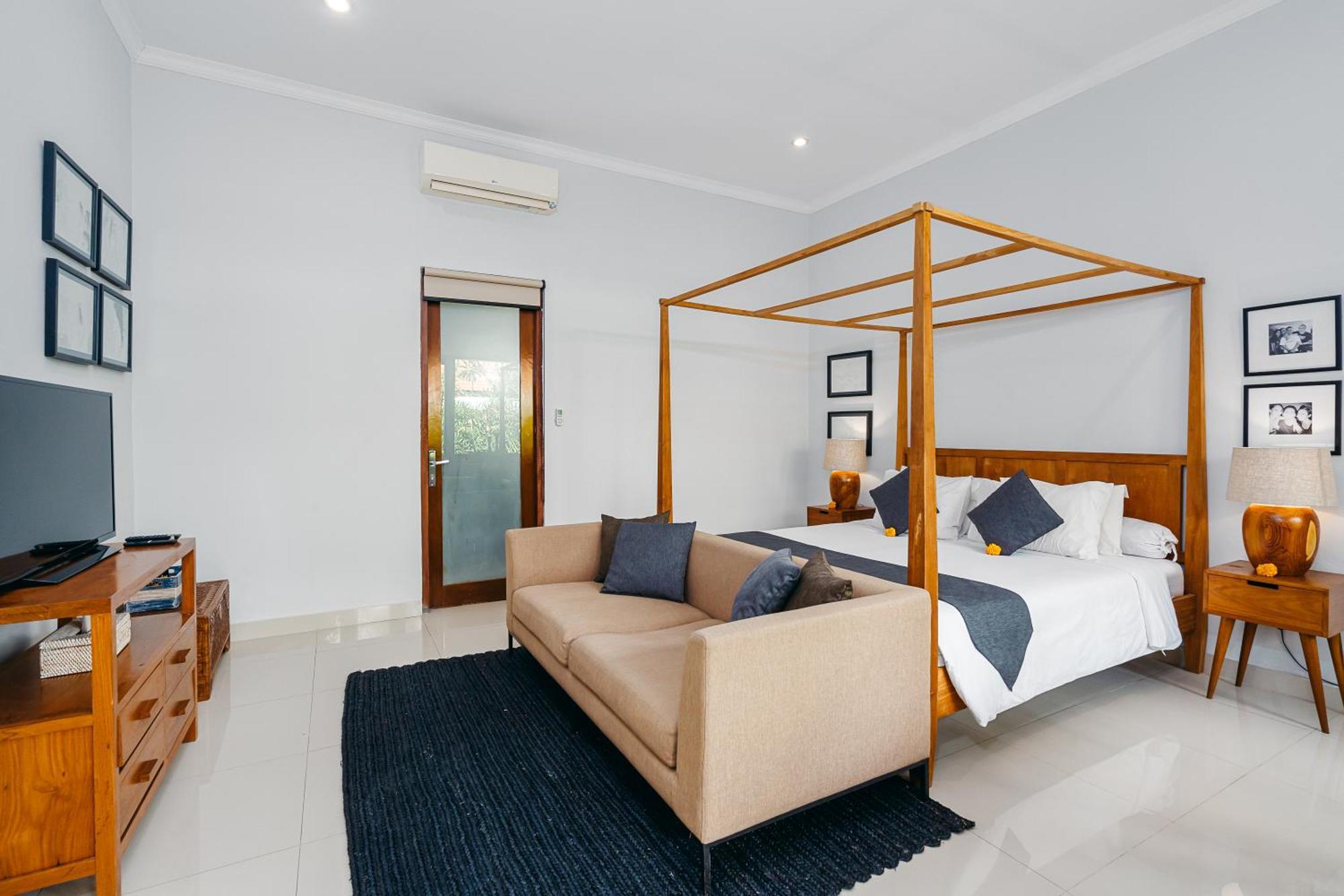 Mahayana Villa Batu Belig - Close To The Beach Canggu  Exterior photo