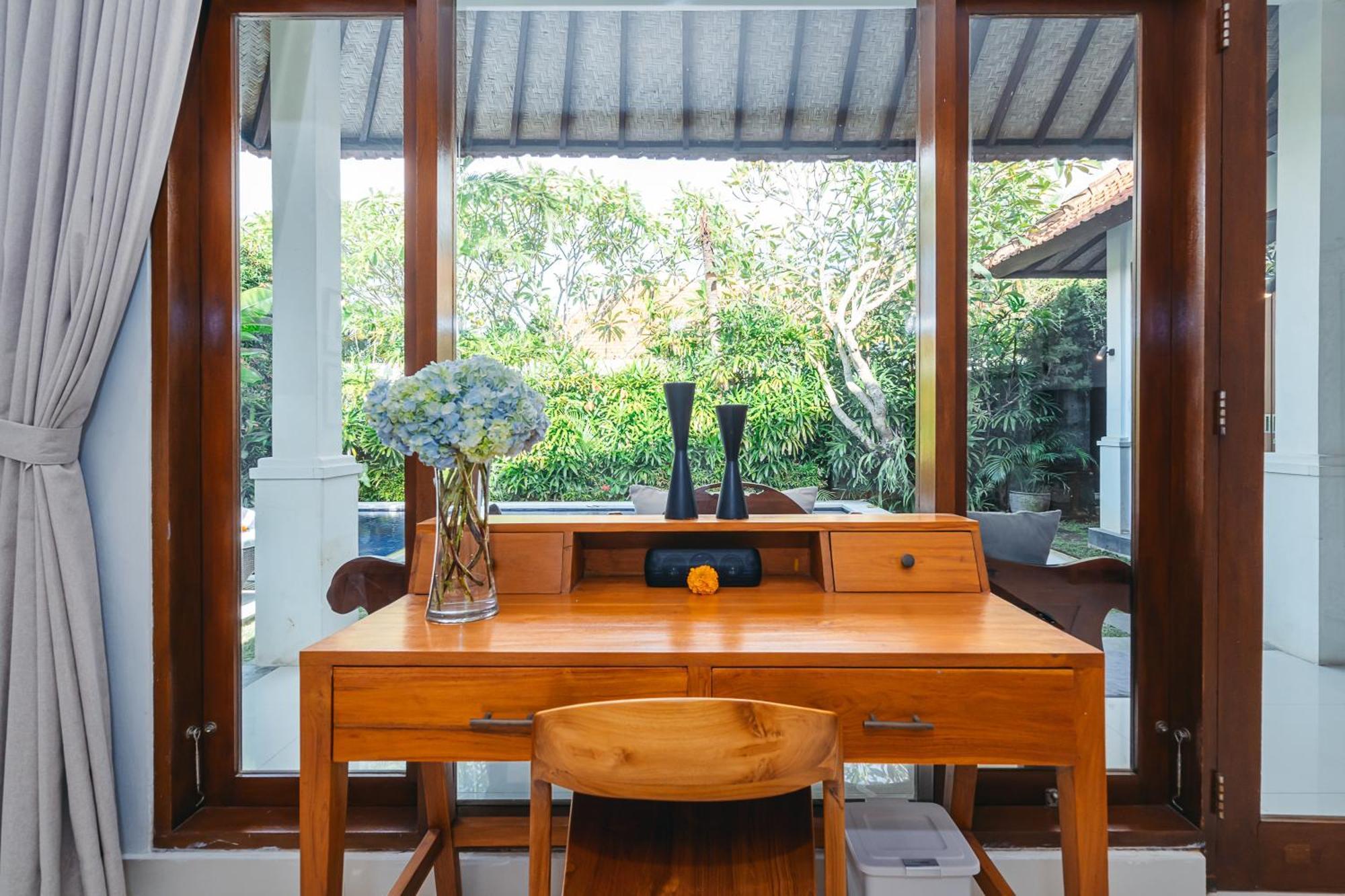 Mahayana Villa Batu Belig - Close To The Beach Canggu  Exterior photo