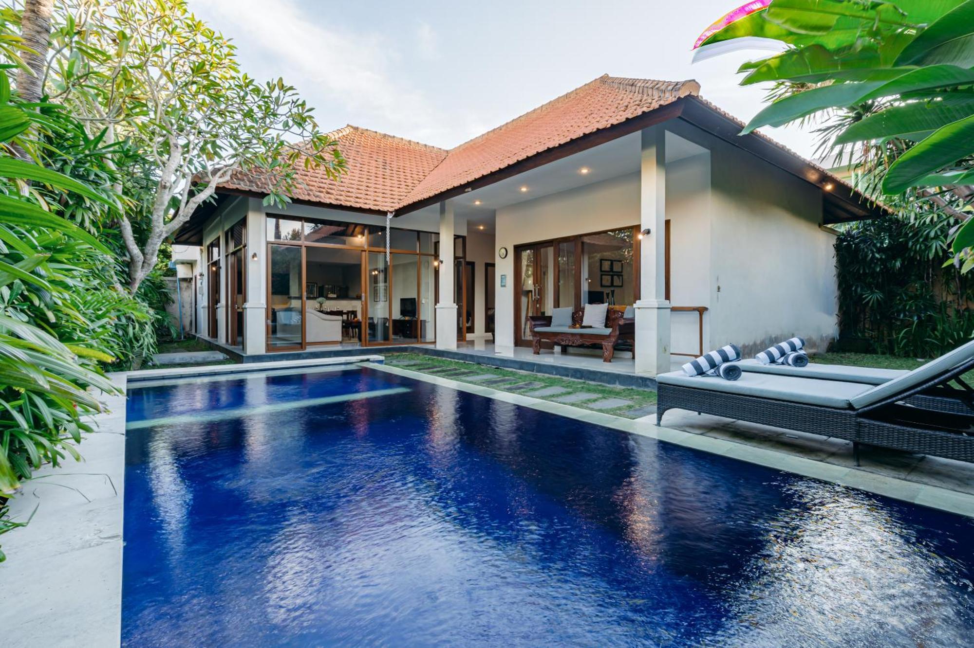 Mahayana Villa Batu Belig - Close To The Beach Canggu  Exterior photo
