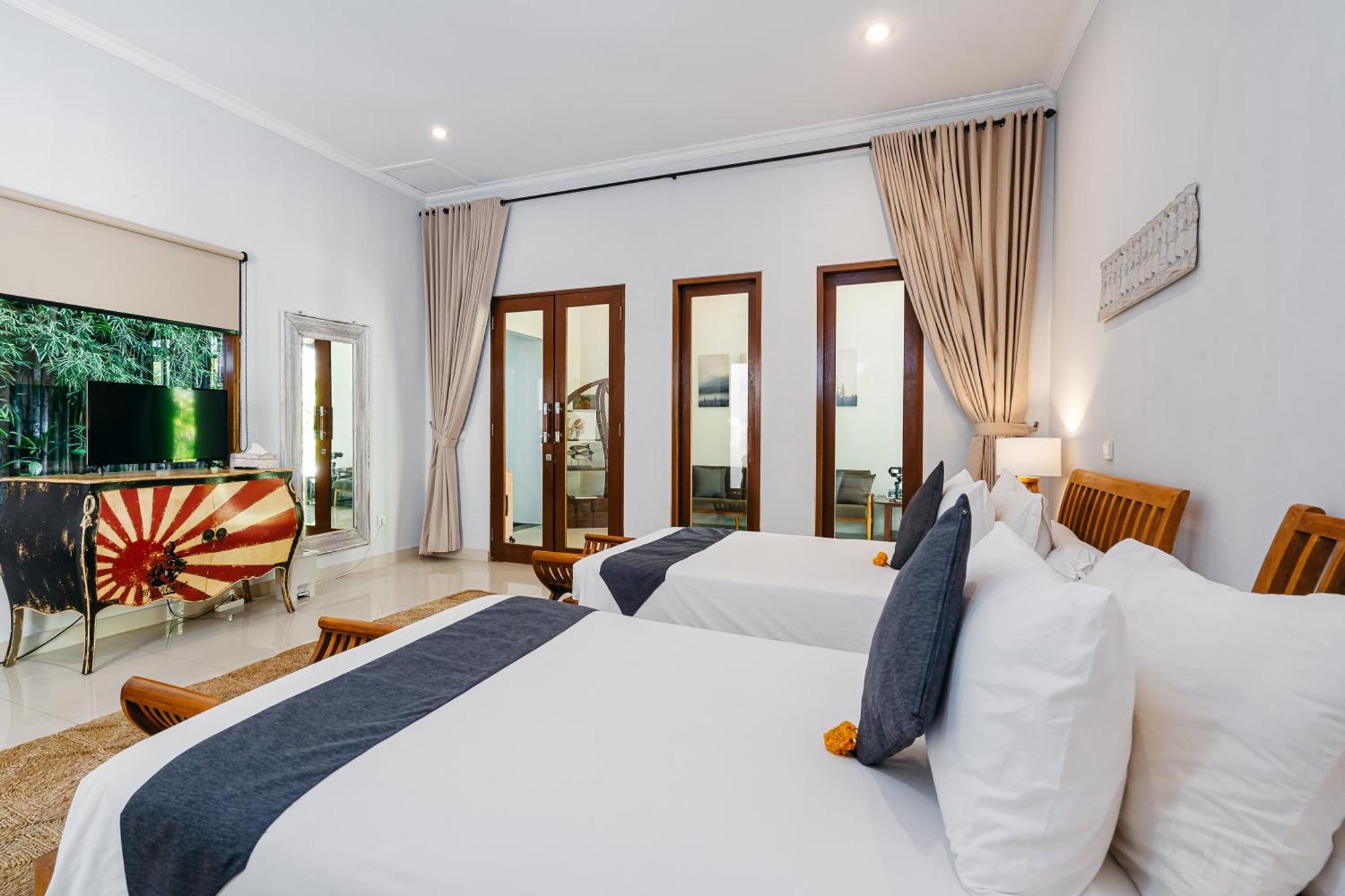 Mahayana Villa Batu Belig - Close To The Beach Canggu  Exterior photo