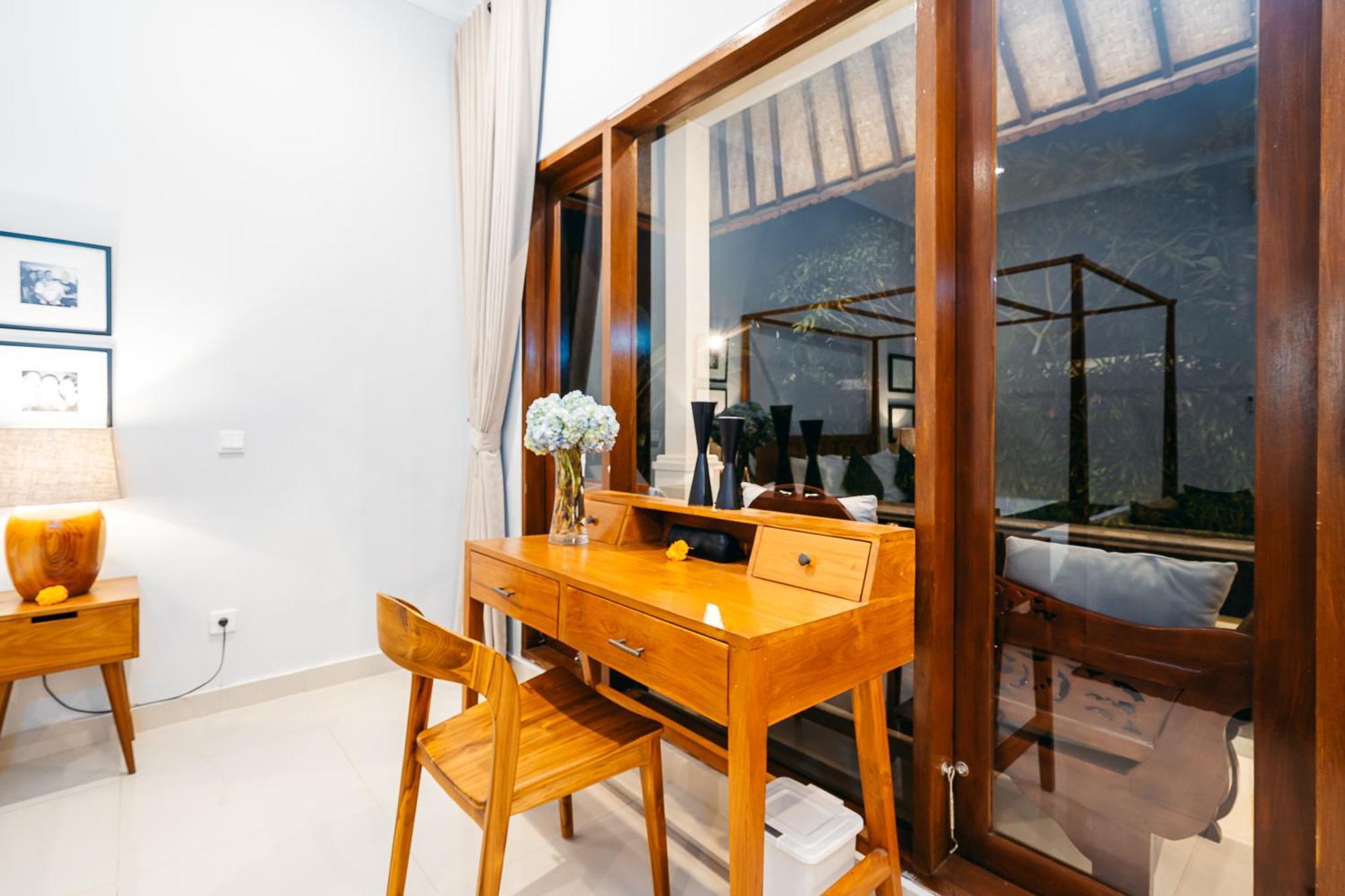 Mahayana Villa Batu Belig - Close To The Beach Canggu  Exterior photo