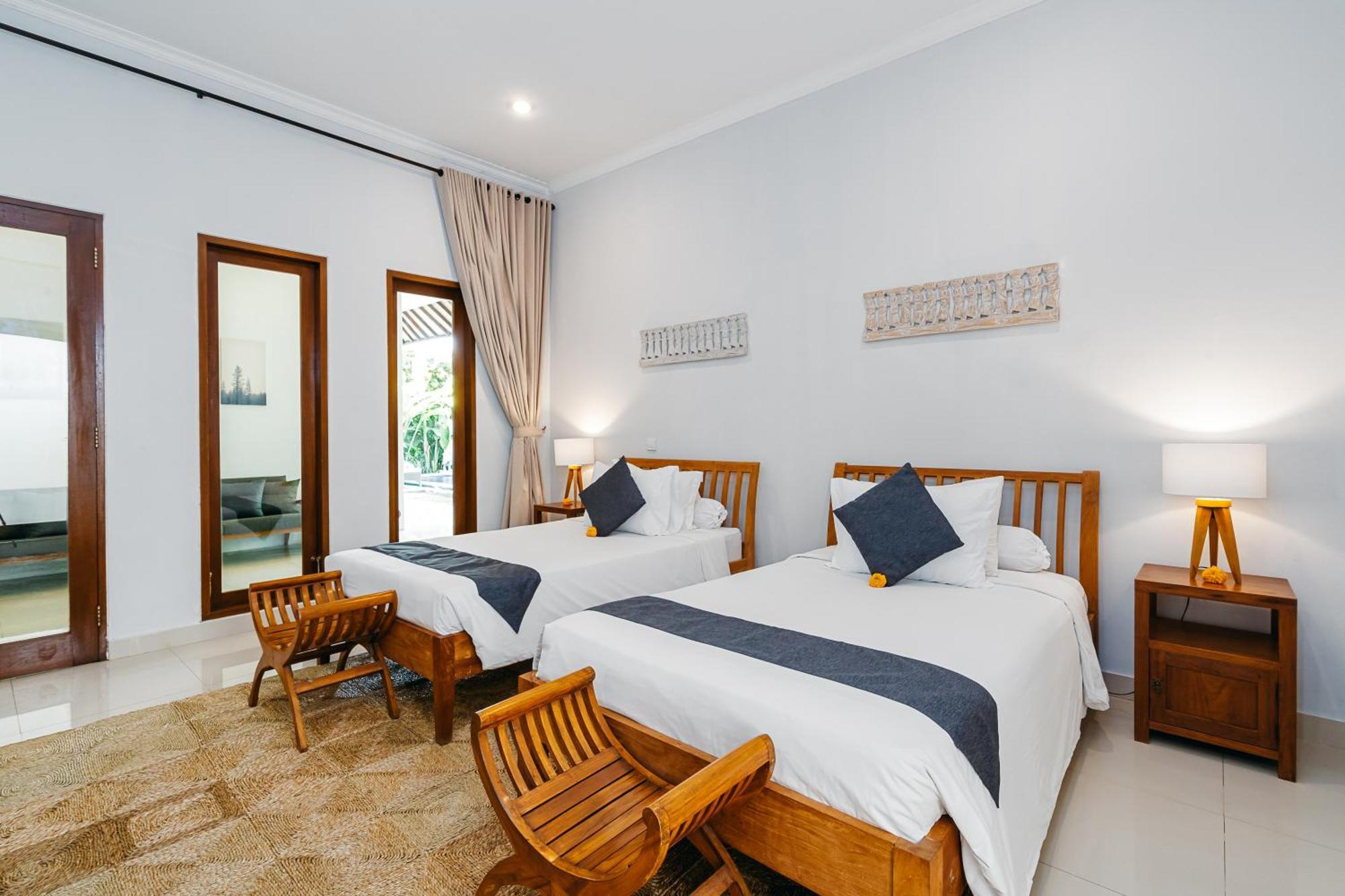 Mahayana Villa Batu Belig - Close To The Beach Canggu  Exterior photo